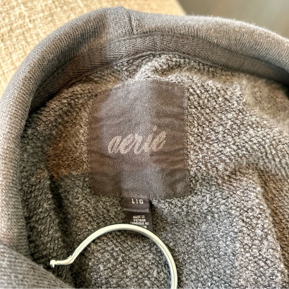 Women’s Large Aerie Side Ruched Hoodie - Picture 5 of 7